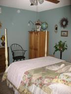 Bellis-Bdrm