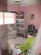 Bellis-daughters room