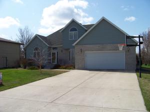 See virtual tour of this listing