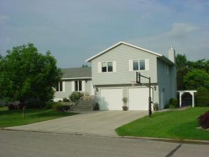 See virtual tour of this listing