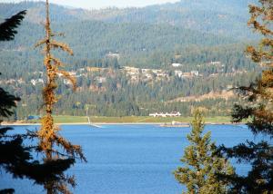 Coeur d'Alene Lake Views - Harbor Veiw Estates - Secondary Waterfront Lot