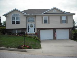 See virtual tour of this listing
