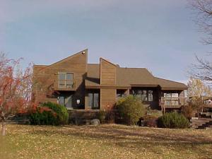 See virtual tour of this listing