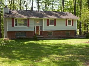 See virtual tour of this listing