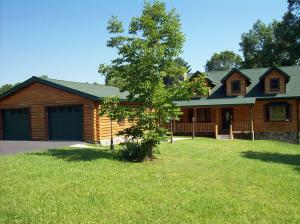 See virtual tour of this listing