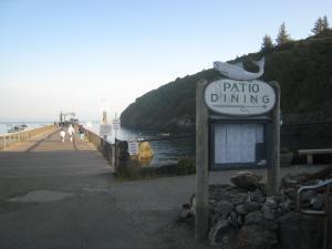 Short Distance toDock and Dining