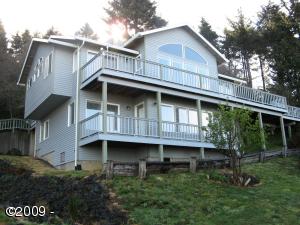 See virtual tour of this listing
