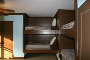 Downstairs Bedroom 2