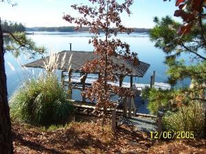 Covered Boat Dock w/Lift