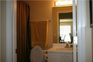 Guest Bath 1
