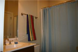 Guest Bath 2