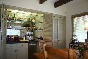 Wet Bar