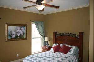 Guest Bedroom 2