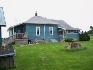 See virtual tour of this listing