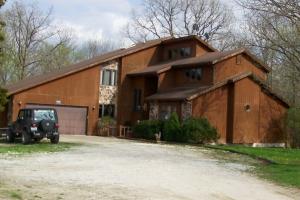 See virtual tour of this listing