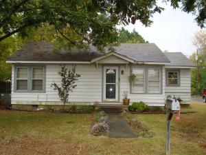 See virtual tour of this listing