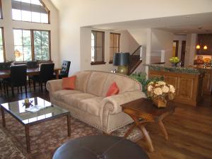 Lliving Room