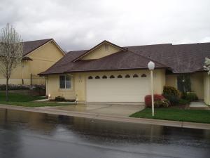 See virtual tour of this listing