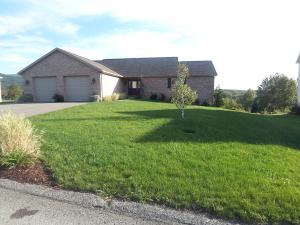 See virtual tour of this listing