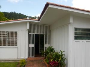 See virtual tour of this listing