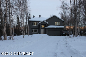 6061 E New Horizon Circle main photo Wasilla real estate - 6061 E New Horizon Circle - Wasilla AL homes for sale