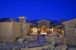 5376 SqFt - 5/5.5 bed/bath - $2,000,000