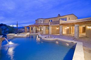 5719.00 SqFt - 4/4.5 bed/bath - $4,795,000