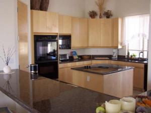 3436.00 SqFt - 4/3 bed/bath - $1,050,000