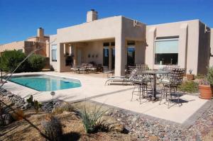 2155.00 SqFt - 3/2.5 bed/bath - $595,000