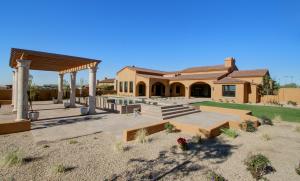 6445.00 SqFt - 5/5.5 bed/bath - $2,950,000