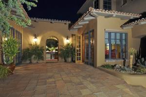 6472 SqFt - 5/7 bed/bath - $4,295,000