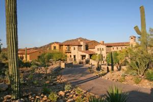 11536.00 SqFt - 6/8 bed/bath - $9,975,000