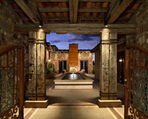 7160.00 SqFt - 5/7 bed/bath - $6,295,000