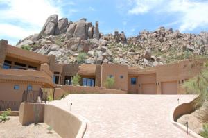 5055.00 SqFt - 4/5.5 bed/bath - $2,595,000