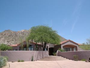 3900.00 SqFt - 4/4.5 bed/bath - $1,395,000