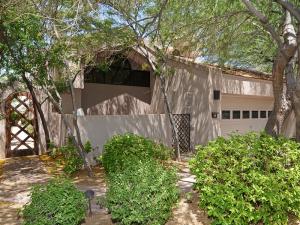 3785.00 SqFt - 3/4 bed/bath - $1,249,000