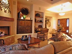 3304 SqFt - 4/4 bed/bath - $1,795,000
