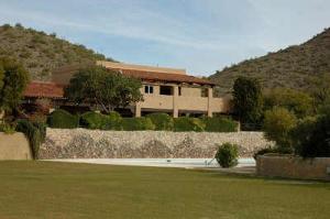 13000 SqFt - 5/7 bed/bath - $3,900,000