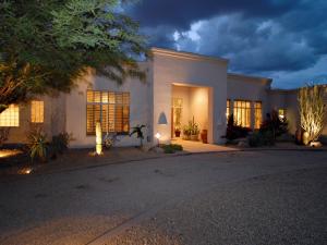 4068 SqFt - 5/3.5 bed/bath - $949,900