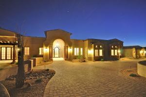 7858.00 SqFt - 5/6.5 bed/bath - $3,950,000