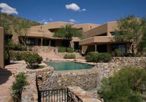7171 SqFt - 4/5 bed/bath - $3,900,000