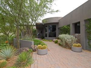 5986 SqFt - 3/3 bed/bath - $3,700,000