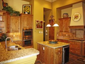 4406.00 SqFt - 4/4.5 bed/bath - $980,000