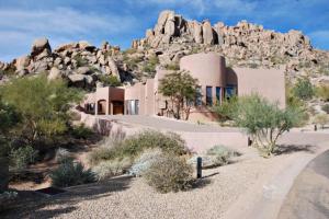 4529.00 SqFt - 4/4.5 bed/bath - $1,439,900