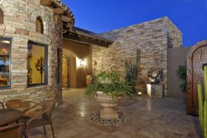 Sincuidados home for sale