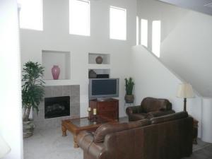 1656 SqFt - 2/2.5 bed/bath - $339,000