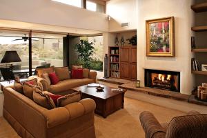 2296 SqFt - 3/3 bed/bath - $850,000