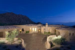 5850.00 SqFt - 5/5 bed/bath - $2,995,000