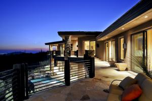 7800 SqFt - 4/6.5 bed/bath - $5,495,000