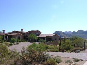 5851 SqFt - 5/5.5 bed/bath - $2,995,000